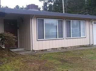 1892 Oak St, North Bend, OR 97459