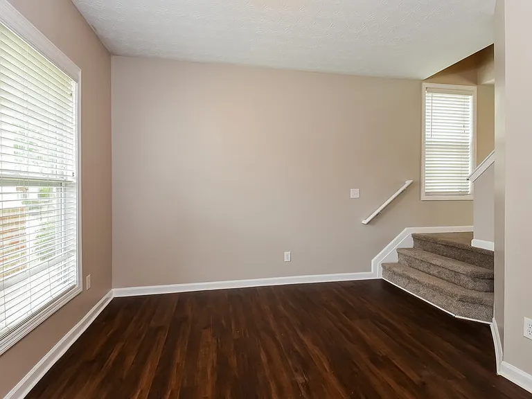 109 Plumeria St — Photo 5