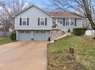 1440 SW Mission Rd, Lees Summit, MO 64081