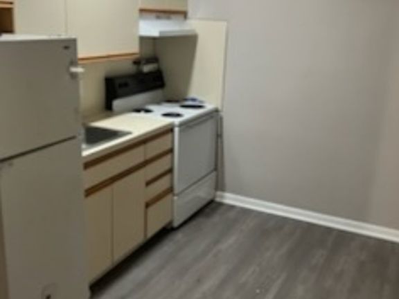 2nd image of 105 Lincoln St APT 7