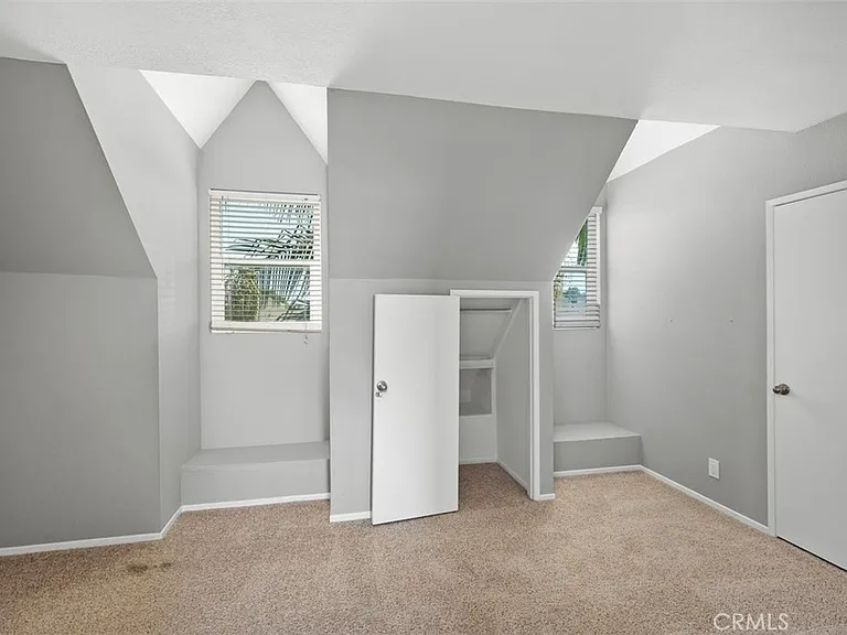 28045 Blandings — Photo 24