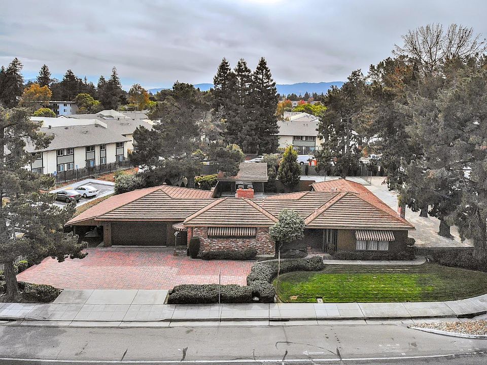 1st image of 444 Old San Francisco Rd