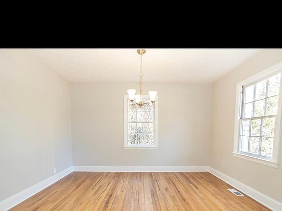 3rd image of 4637 Hendrix Dr