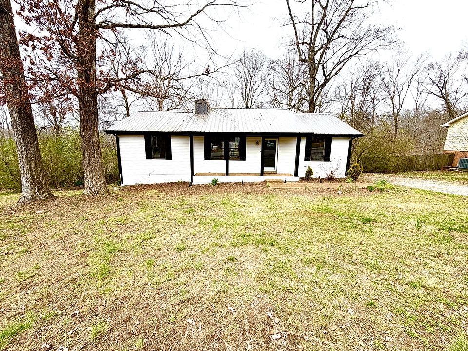 1st image of 104 Treetop Ct