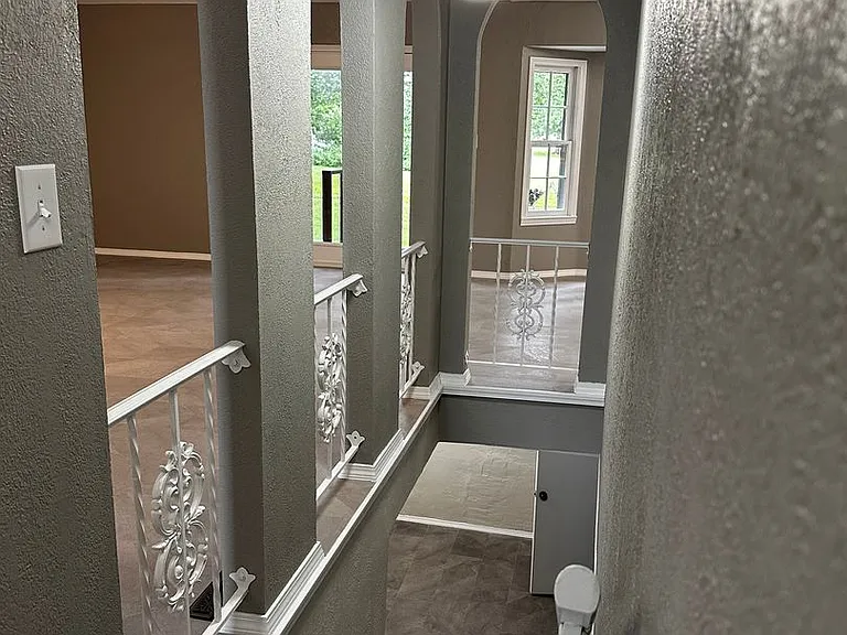 2843 E Eastwood St — Photo 14