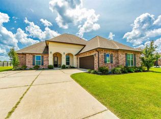 319 Crossing North St, Thibodaux, LA 70301