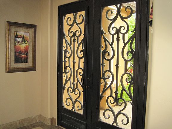 3rd image of 4034 Ravensworth Pl