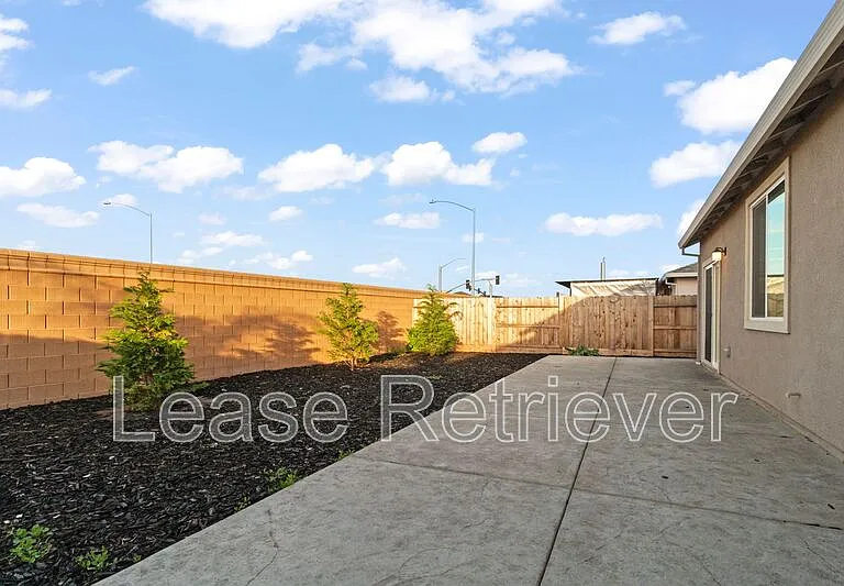 3461 Sina Ct — Photo 36