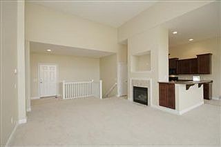 4th image of 113 Blue Heron Ct