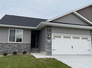 412 Elizabeth Ln, Tiffin, IA 52340