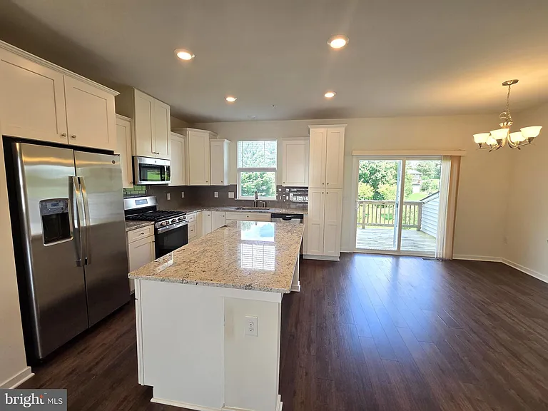 1802 Boulder Dr — Photo 9