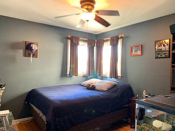 3rd image of 600 Ramona Ave