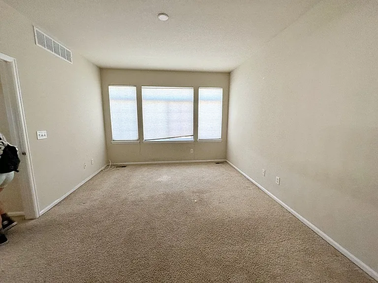 22351 E Plymouth Cir — Photo 38