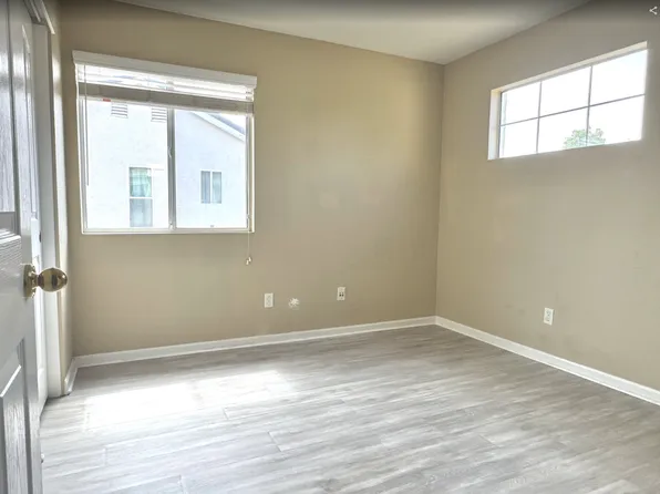 2912 Atterbury Way, Elk Grove, CA 95758