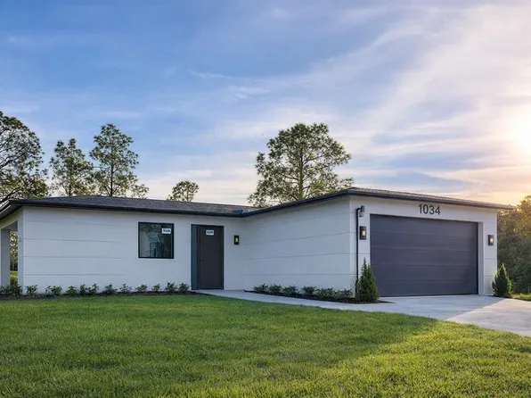 1034 Alcalde St, Lehigh Acres, FL 33974