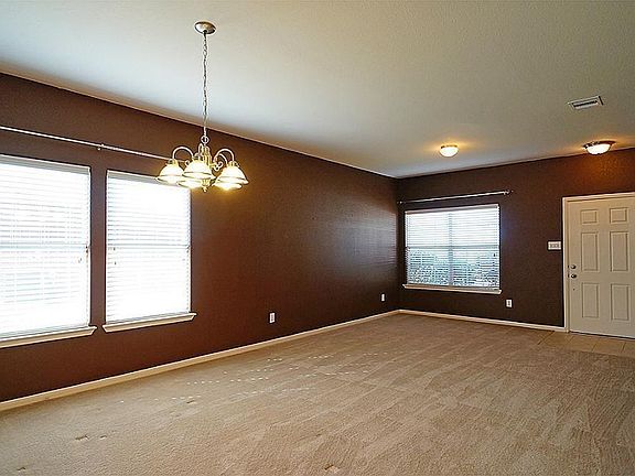 4th image of 14443 Pennland Ln