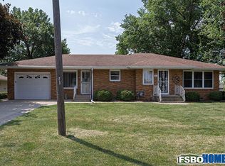 211 W Patey St, Annawan, IL 61234