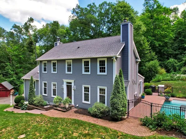 88 Hard Hill Road, Woodbury, CT 06798