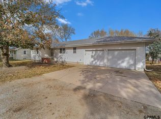 504 W 5th St, Wilber, NE 68465