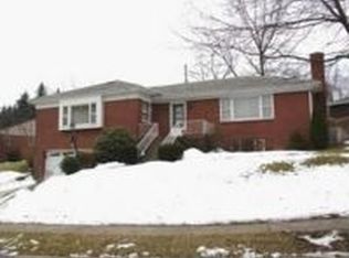 118 Morrison Dr, Pittsburgh, PA 15216