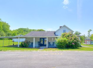 6470 New River Rd, Radford, VA 24141