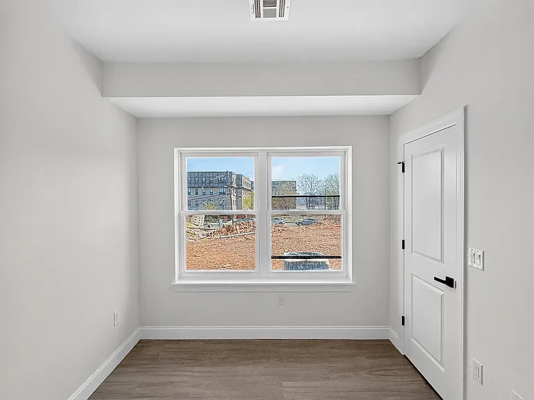 264 Hunterdon St #1 — Photo 16