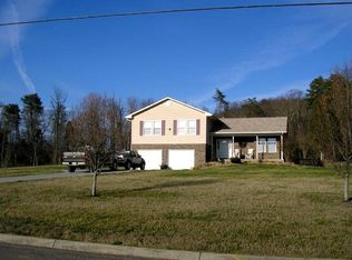 150 Sunny Dale Ln, White Pine, TN 37890