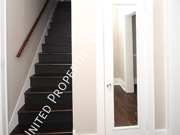 4th image of 1905 College Ave SE