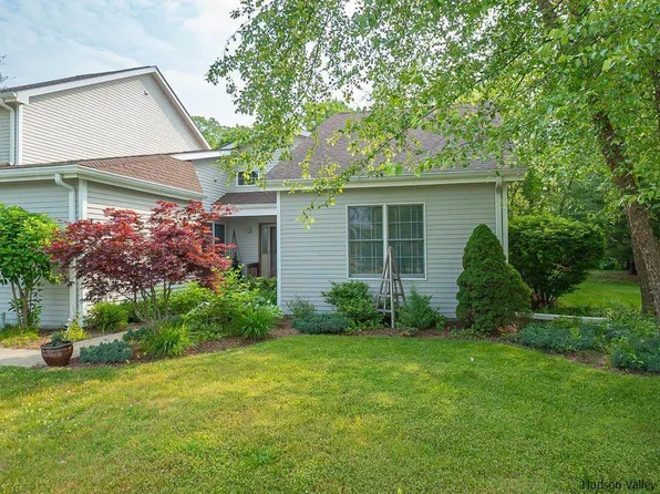 97 Sandalwood Lane, Rhinebeck, NY 12572