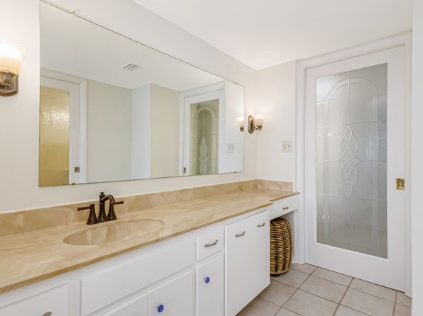 1825 Minutemen Cswy APT 105