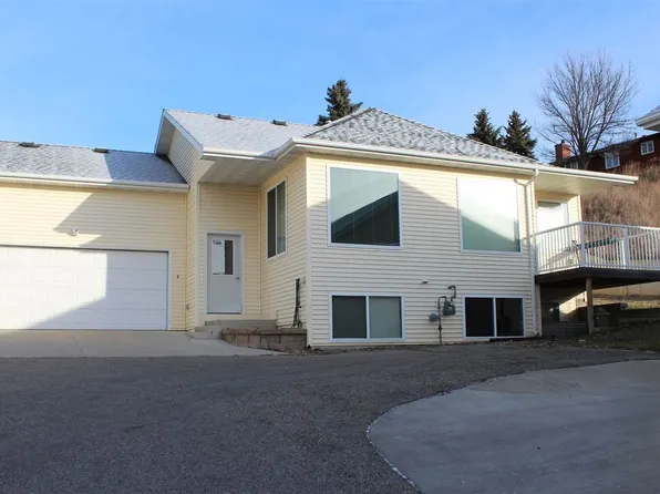 1112 Delmar Ct APT 5, Minot, ND 58703