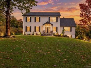 6 Rainbow Crest, Hopewell Junction, NY 12533