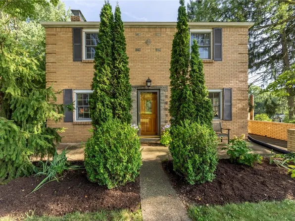 2309 Lambeth Dr, Pittsburgh, PA 15241