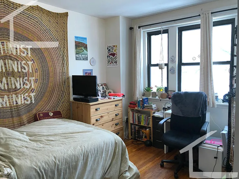 31 Egremont Rd #3C — Photo 4