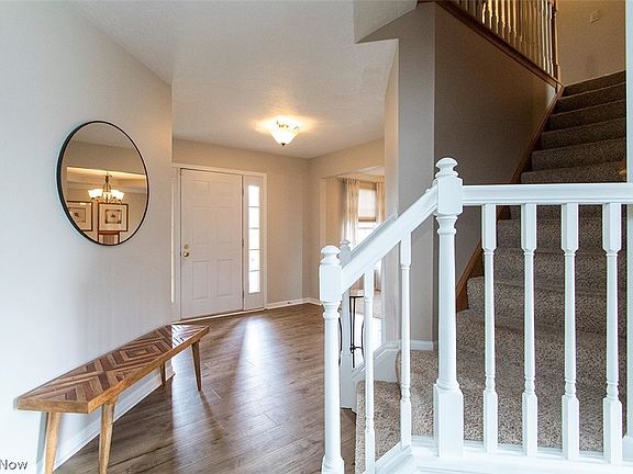 3rd image of 613 Lipke Ct