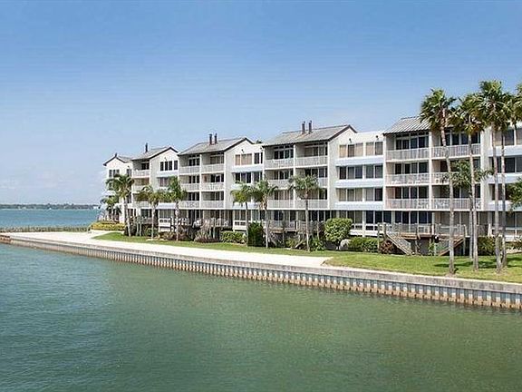 3rd image of 5281 Isla Key Blvd S APT 304