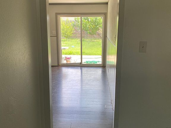 5th image of 1709 Bradford Pl