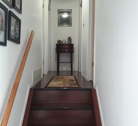 4th image of 56 Briarwood Cir