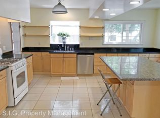 2000 W Kenneth Rd, Glendale, CA 91201