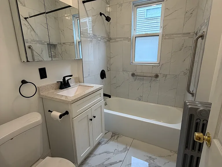42 Lucerne St #1 — Photo 2