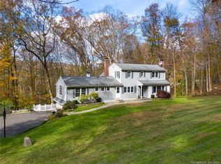 32 Colonial Rd, New Canaan, CT 06840