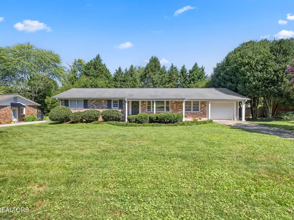 7925 Stratton Dr, Knoxville, TN 37919