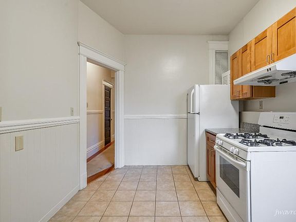 5th image of 1172 Stanyan St