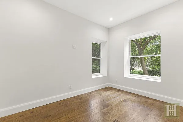 Rented by Halstead Real Estate | media 32