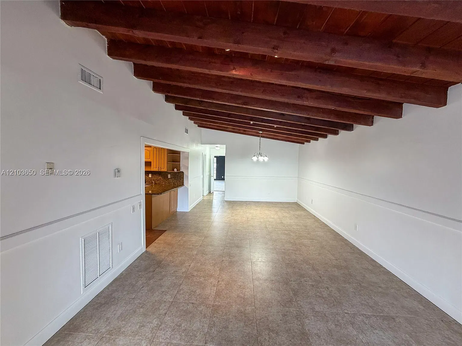 6211 SW 116th Pl — Photo 4