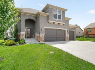 18421 W 194th Ter, Spring Hill, KS 66083