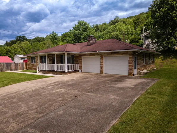 643 Fairlane Dr, Vanceburg, KY 41179