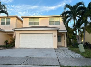 Crystal View Townhomes Pl, Pompano Beach, FL 33064