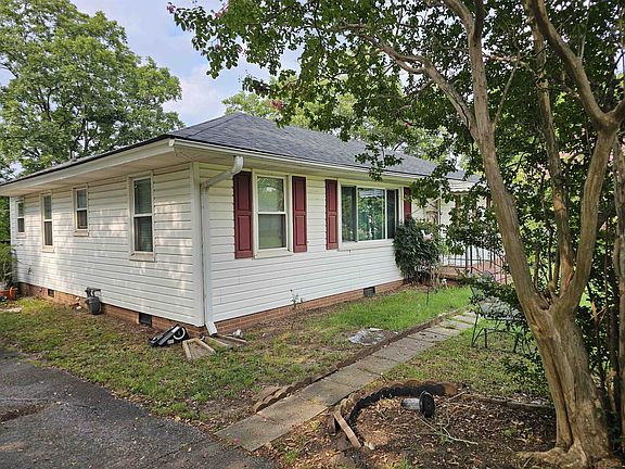 3rd image of 7427 Gravely Ct