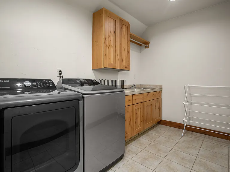1767 River Queen Ln — Photo 32